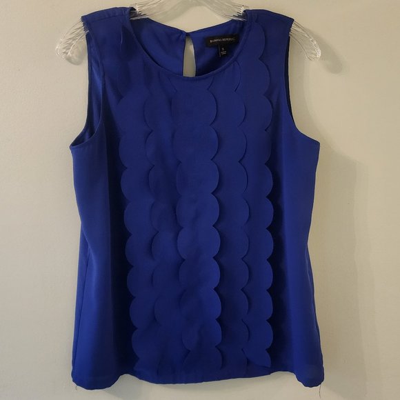 Banana Republic scalloped front top, Size S, EUC - Picture 1 of 4